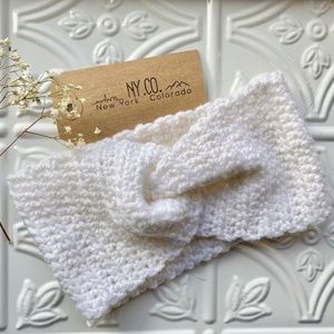 Crochet Ear Warmer - twist